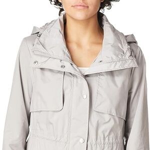 Cole Haan Womens Short Packable Rain Jacket, Pearl Gray, Size XL